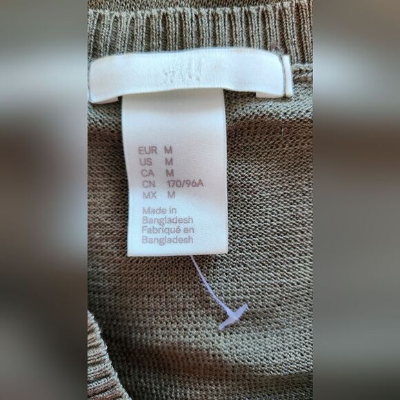 H&M green lightweight tunic type top - Size Medium - Picture 4 of 7